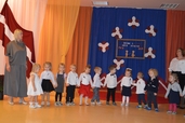 PII "Pasaciņa" svin Latvijas dzimšanas dienu